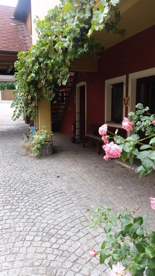 Haunoldstein Gasthof Polly מראה חיצוני תמונה