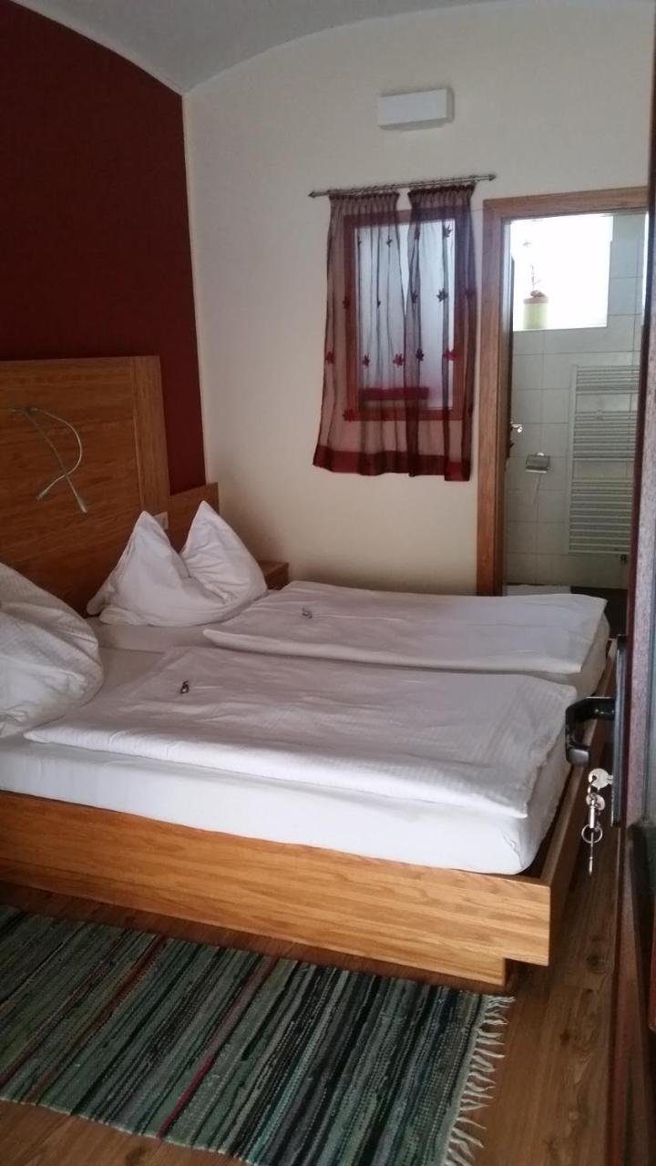 Haunoldstein Gasthof Polly מראה חיצוני תמונה