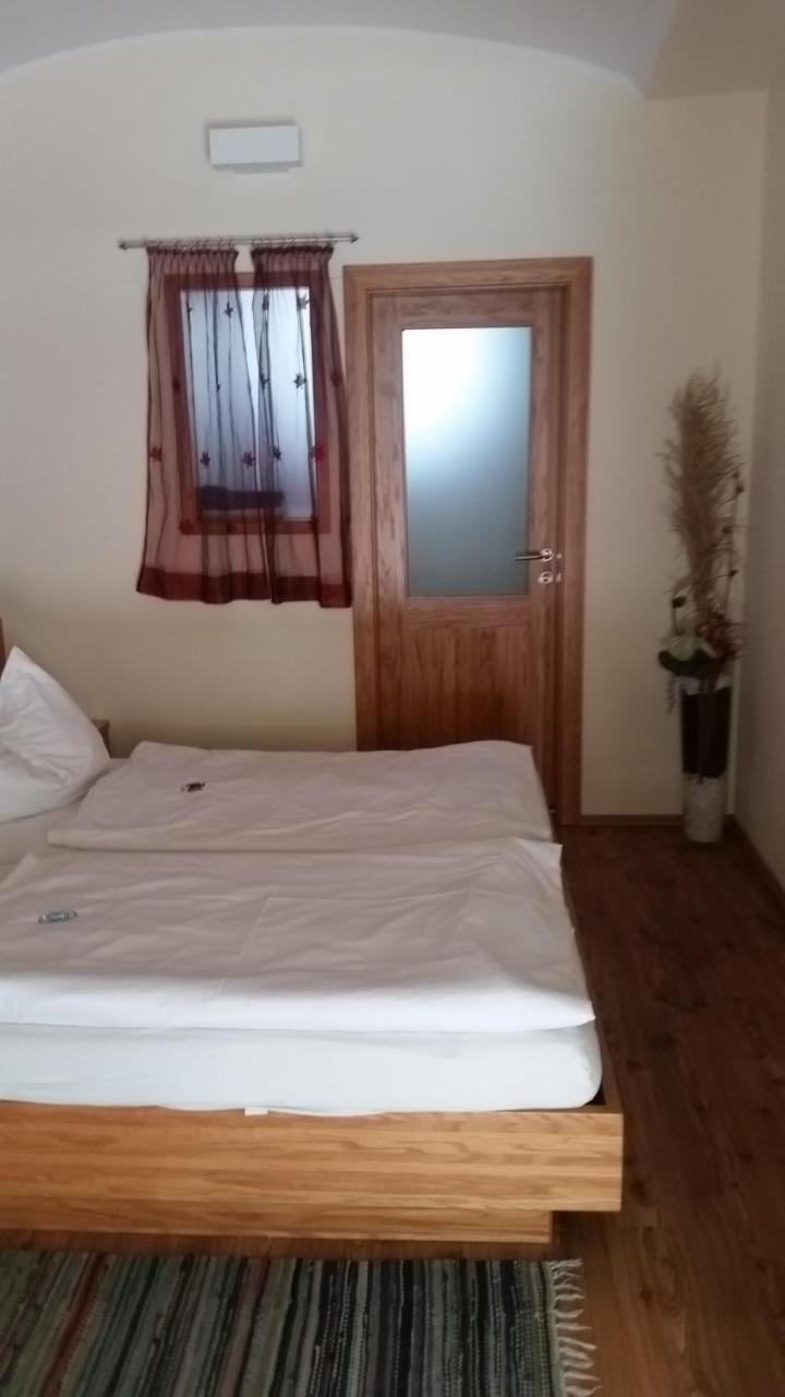 Haunoldstein Gasthof Polly מראה חיצוני תמונה